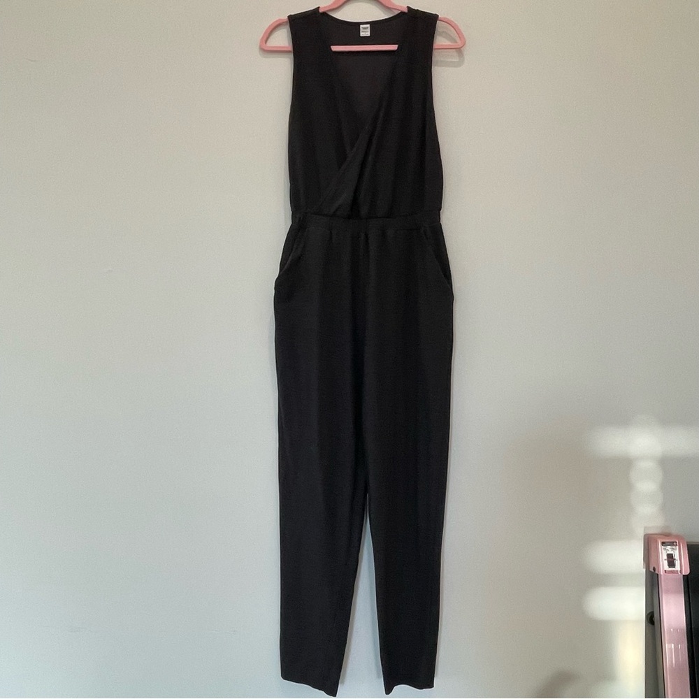 Old Navy Active Breathe On Sleeveless Jumpsuit Romper - S